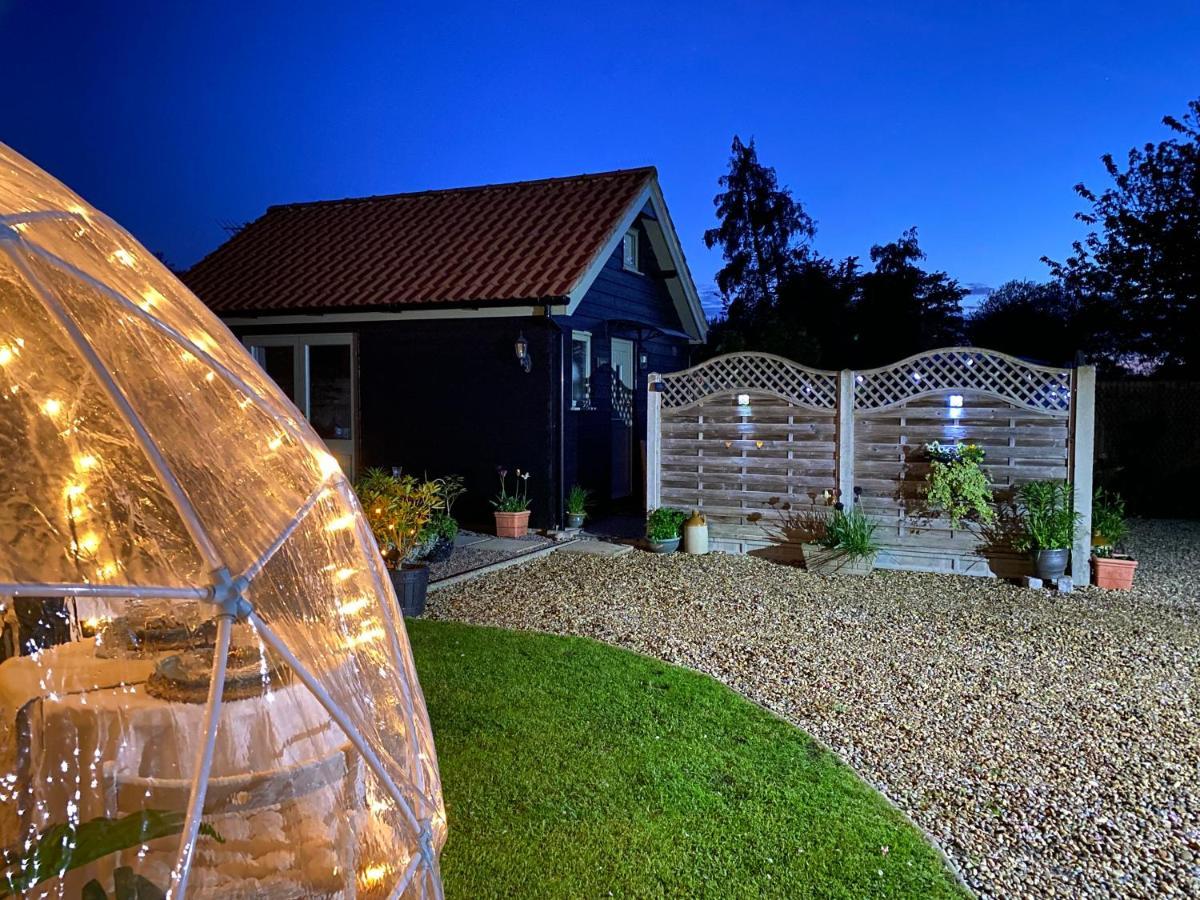 Saving Grace With Private Hot Tub Villa Bawdeswell Bagian luar foto